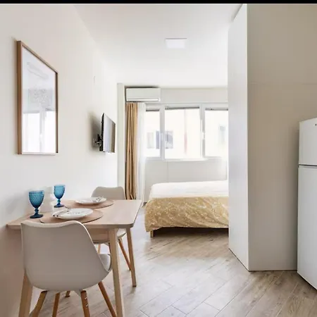 Ladadika Urban Vibes Apartment *