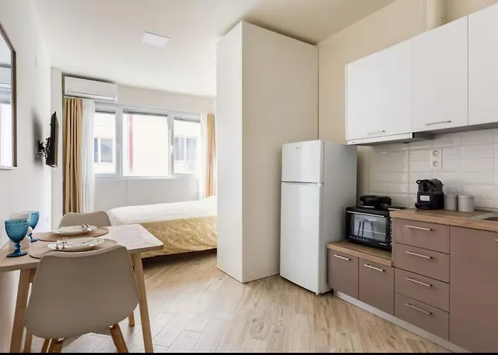 Ladadika Urban Vibes Apartment